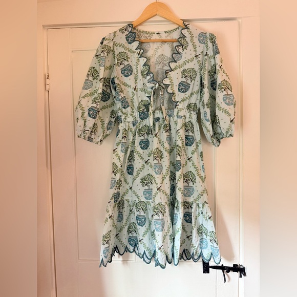 Victoria Dunn Floral Blue and White Dress - Picture 1 of 1